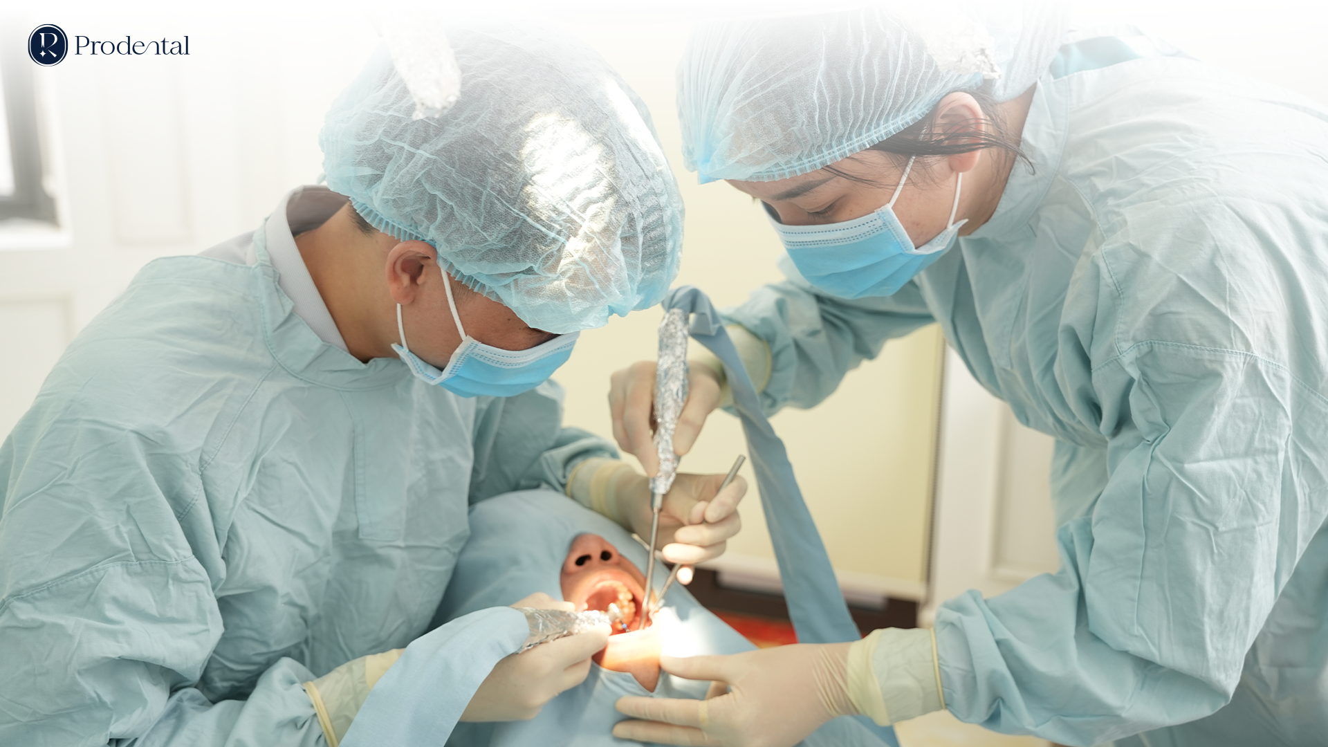 Trồng răng Implant 8 IMPLANT 4